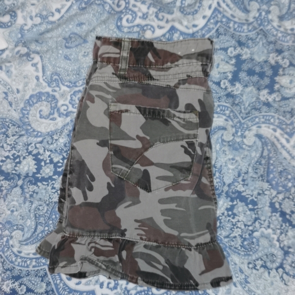 ARIZONA GIRLS MINI Skirt Green Camo size 14 - Picture 2 of 5